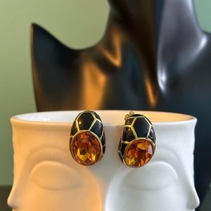Vintage Joan River Black Enamel Clip-on earrings